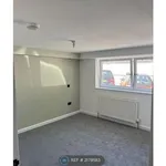 Rent 4 bedroom flat in Scotland