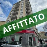 Affitto 2 camera appartamento di 64 m² in Turin